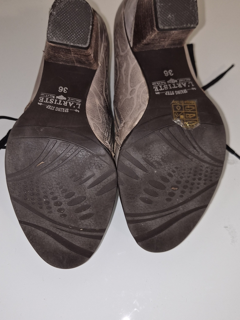 L’Artiste by Spring Step Lace-Up Ankle Boots Taupe Black EU 36 US 5.5-6 - Picture 16 of 16